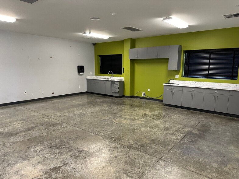 More Photos Of 487 Ryan Ave, Chico Industrial For Lease