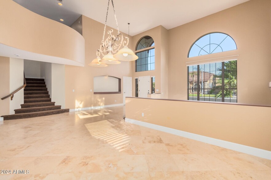 More Photos Of 1330 E Lynx Way, Chandler Specialty For Sale