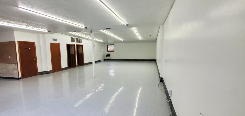 More Photos Of 163 Main St, Bruin Freestanding For Sale