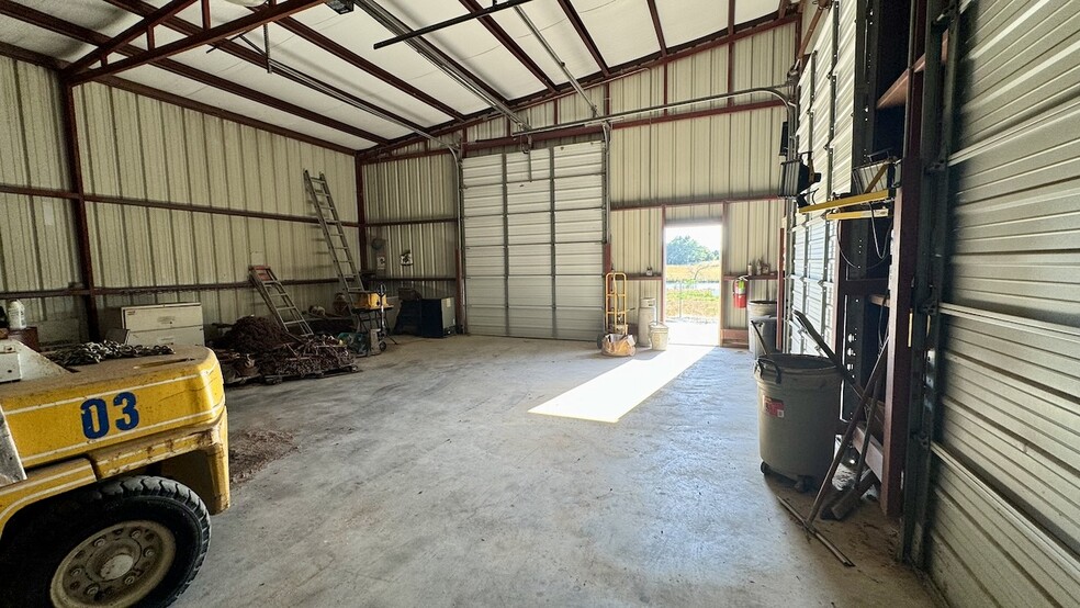 More Photos Of 230 Boyle Rd, Kiowa Service For Sale