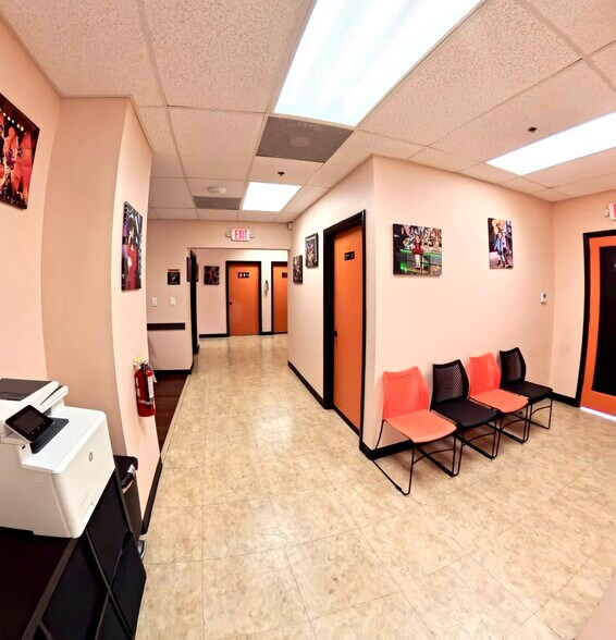 More Photos Of 200 E Dania Beach Blvd, Dania Beach Storefront Retail Residential For Lease