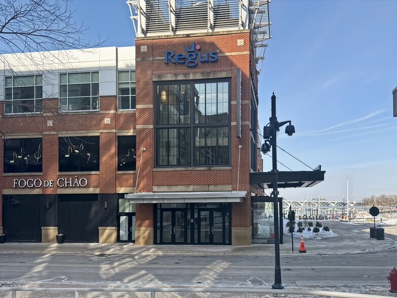 More Photos Of 137 National Plz, Oxon Hill Coworking Space