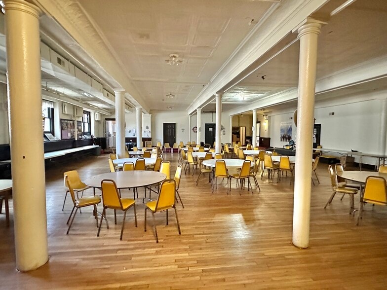 More Photos Of 4103 Old York Rd, Baltimore Specialty For Sale