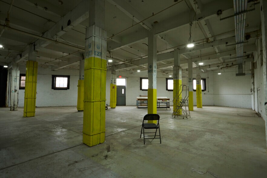 More Photos Of 51 Hayes Pl, Buffalo Industrial For Lease