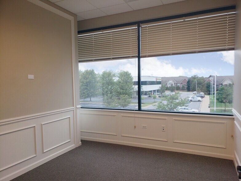 More Photos Of 14489 John Humphrey Dr, Orland Park Medical For Sale