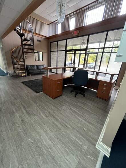 More Photos Of 500 Soho Dr, Adairsville Warehouse For Lease