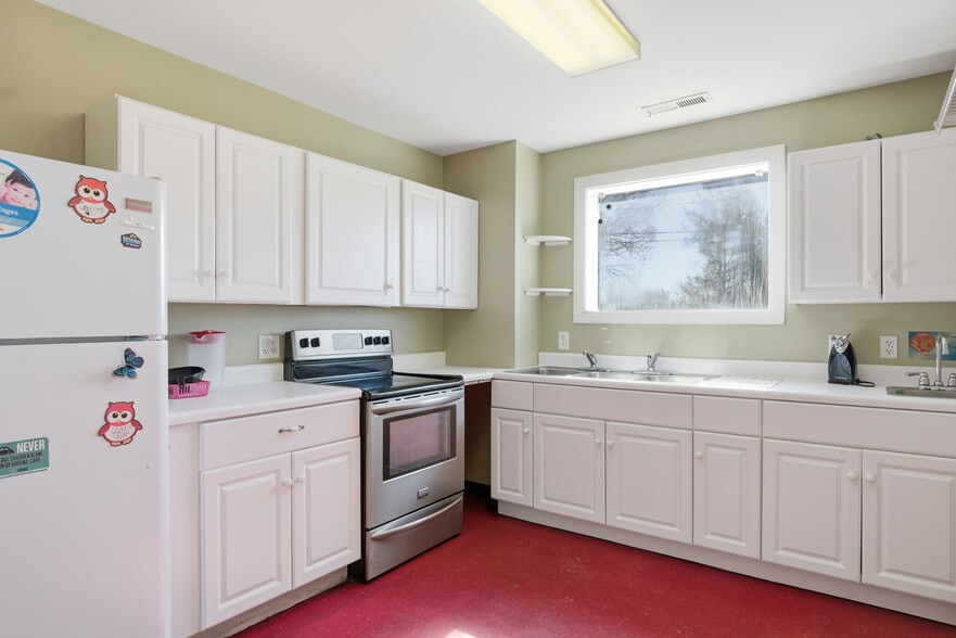 More Photos Of 77 Scattergood Dr NW, Christiansburg Warehouse For Sale