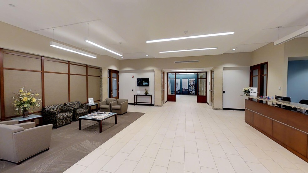 More Photos Of 2651 Compass Rd, Glenview Office For Lease