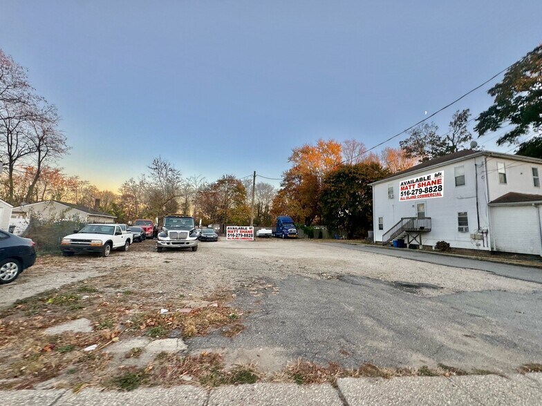 More Photos Of 241-267 Albany Ave, Amityville Land For Sale