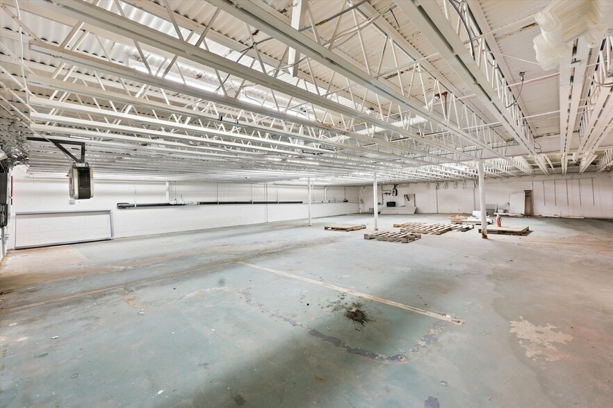 More Photos Of 440 W Route 70, Marlton Unknown For Lease