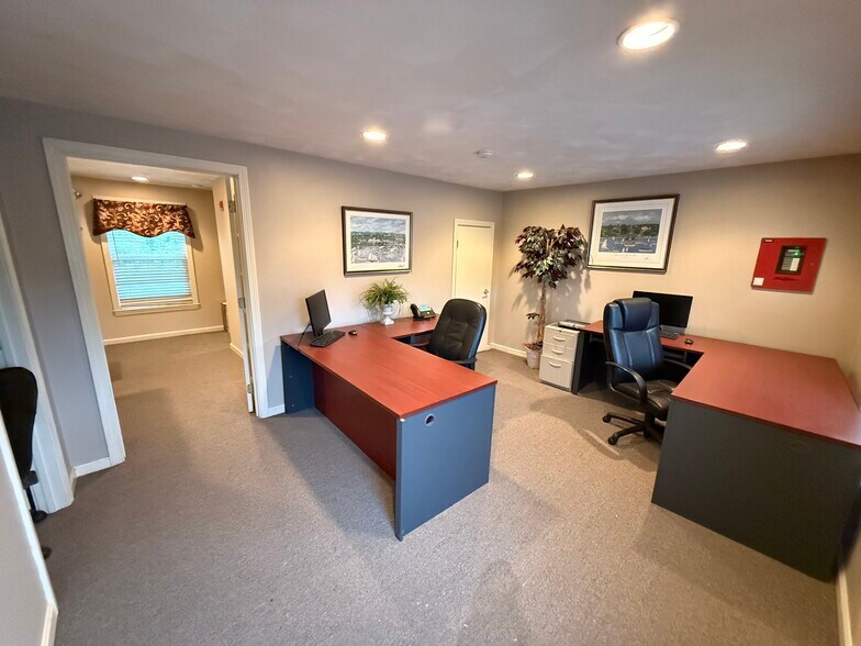 More Photos Of 980 Eddie Dowling Hwy, North Smithfield Office For Sale