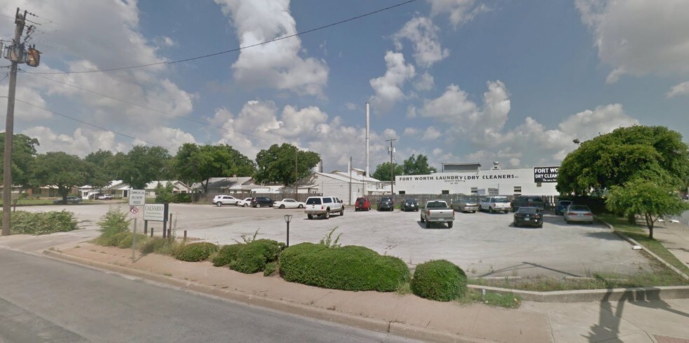 More Photos Of Northside Drive & Main St, Fort Worth Land For Lease