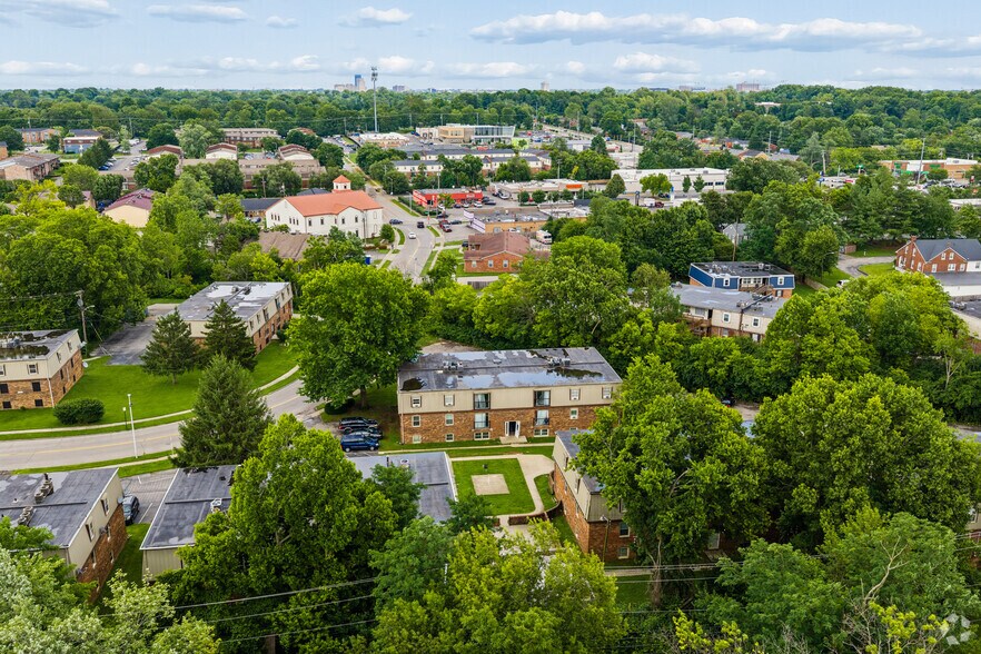 More Photos Of 1328-1344 Devonport Dr, Lexington Apartments For Sale