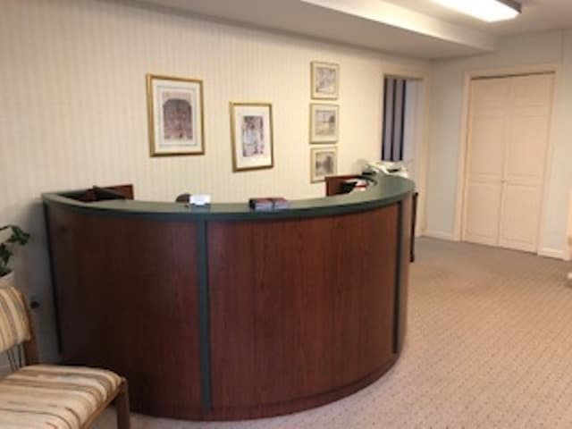 More Photos Of 567 Vauxhall St, Waterford Medical For Sale