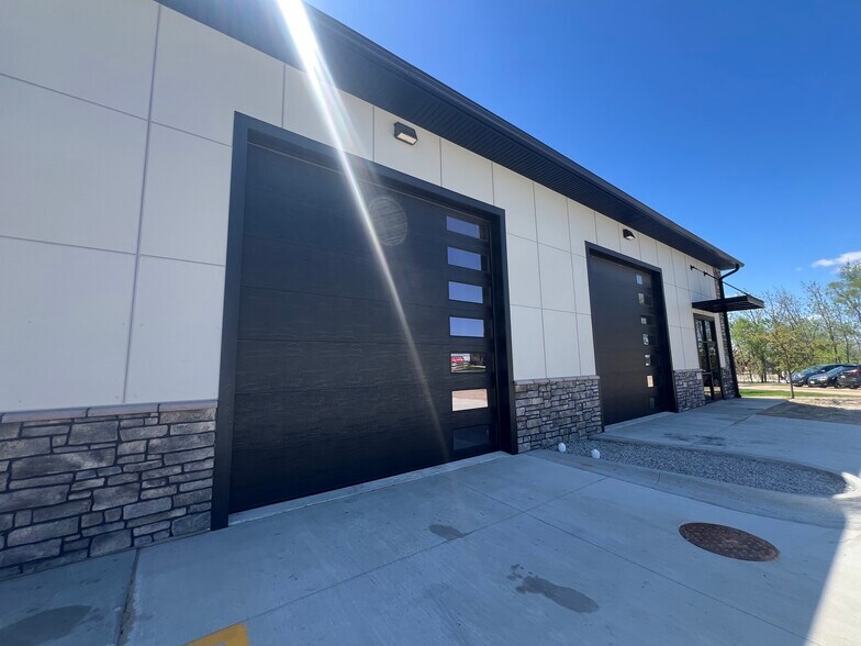 More Photos Of 1255 Blairs Ferry Road, Marion Flex For Sale