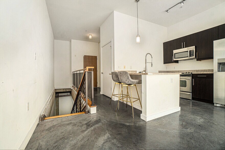 More Photos Of 333 Nelson St SW, Atlanta Apartments For Lease