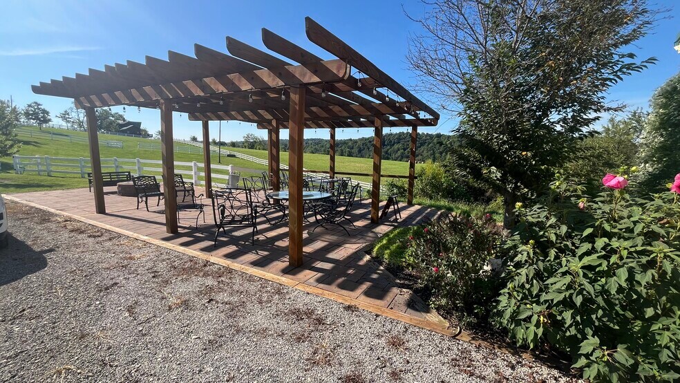 More Photos Of 1504 Smith Township State Rd, Burgettstown Flex For Lease
