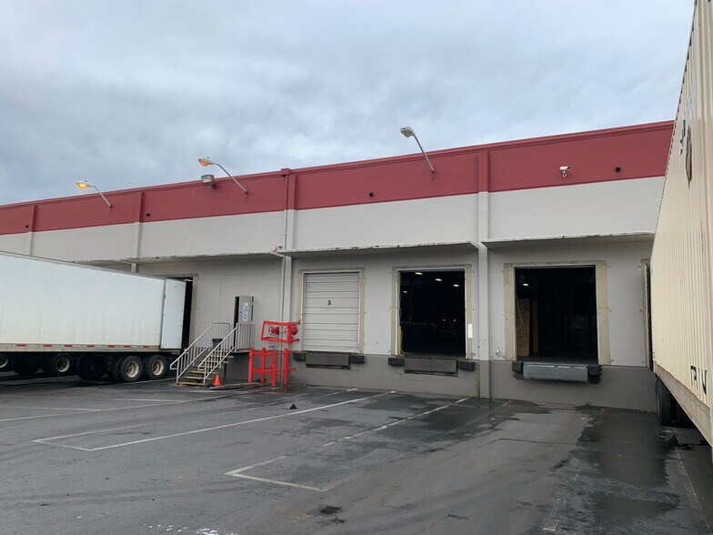 More Photos Of 8805-8815 S 190th St, Kent Unknown For Lease