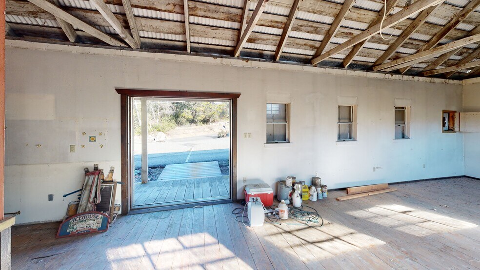 More Photos Of 2080 Smith Flat Rd, Placerville General Retail For Sale