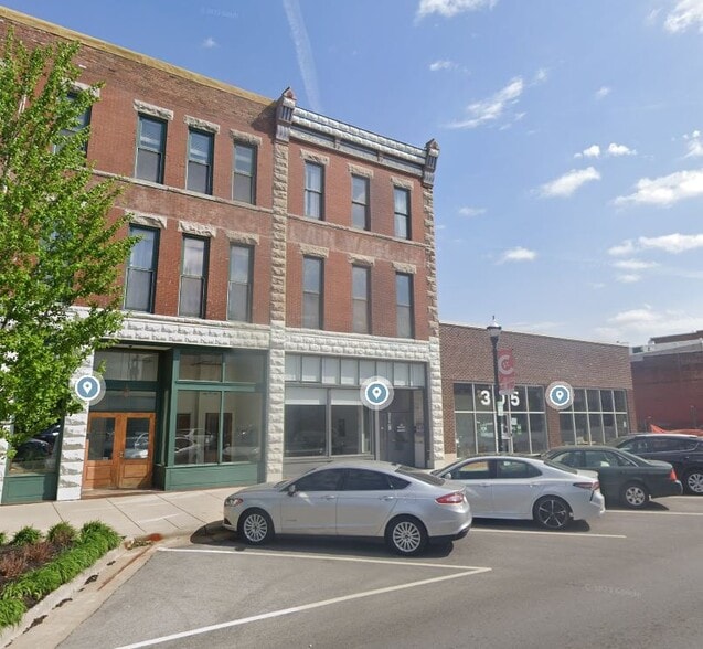 More Photos Of 311 Commercial St, Springfield Storefront Retail Residential For Sale