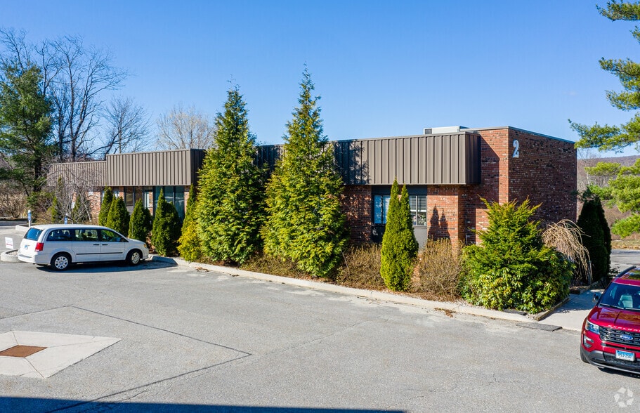 More Photos Of 30 Peck Rd, Torrington Medical For Lease