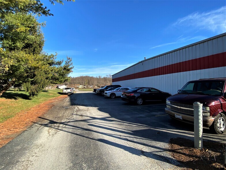 More Photos Of 3050 Plainfield Rd, Dayton Warehouse For Sale