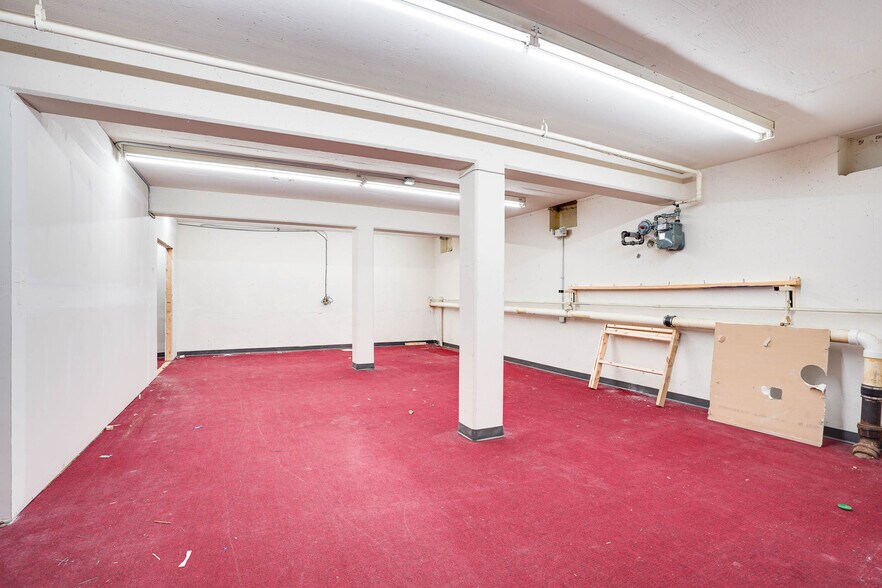 More Photos Of 195-209 Cottage Grove Rd, Madison Storefront For Lease