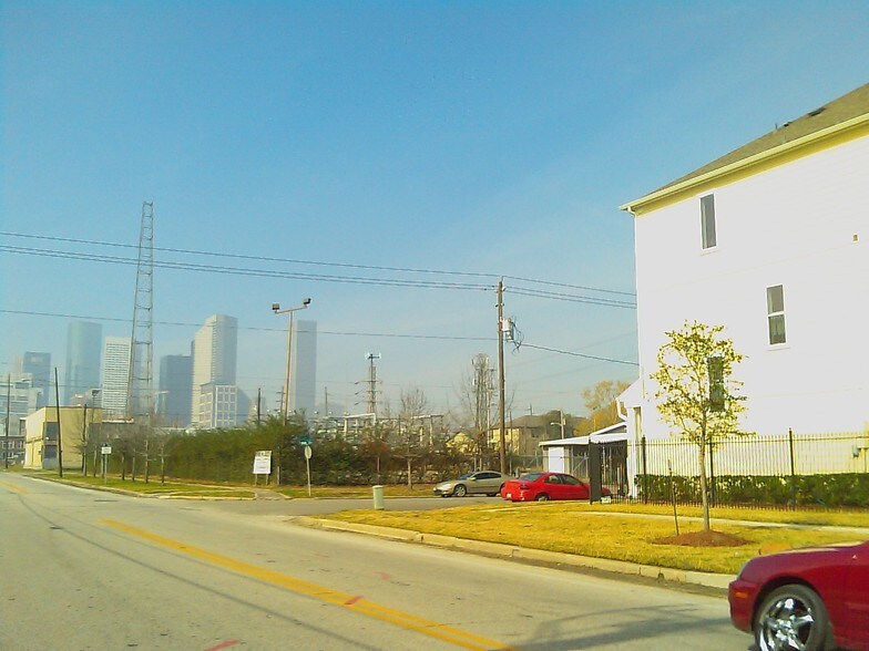 More Photos Of 2619 Polk St, Houston Land For Lease