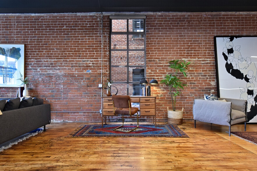 More Photos Of 500-530 Molino St, Los Angeles Office For Sale
