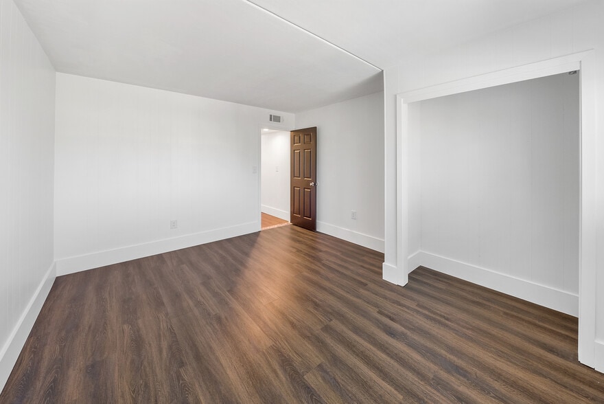 More Photos Of 480 Santa Rosa Blvd, Fort Walton Beach Apartments For Sale