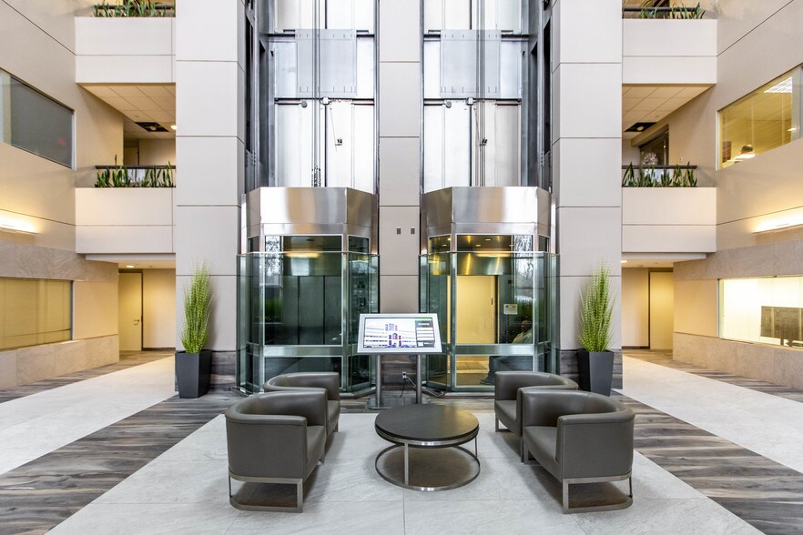 More Photos Of 2701 Cambridge Ct, Auburn Hills Office For Sale