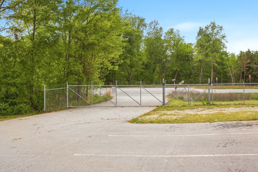 More Photos Of 810 Shiloh Rd, Piedmont Warehouse For Sale