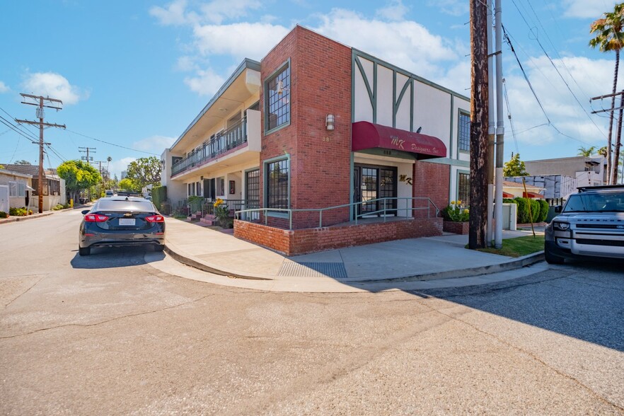 Primary Photo Of 888 N Kenilworth Ave, Glendale Office For Lease