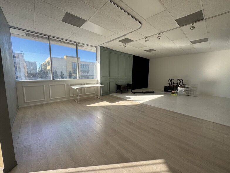 More Photos Of 238-244 S Oxford Ave, Los Angeles Unknown For Lease