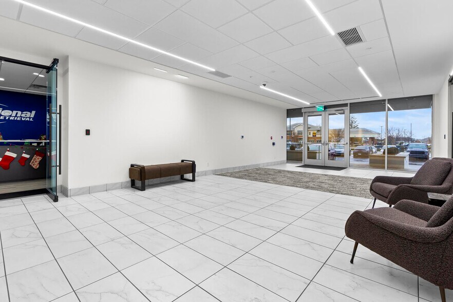 More Photos Of 101 E Carmel Dr, Carmel Office For Lease