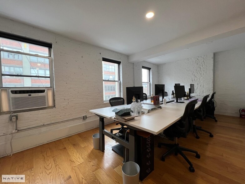 More Photos Of 66 Greenpoint Ave, Brooklyn Loft Creative Space For Sale