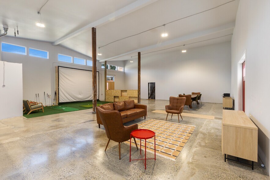 More Photos Of 957 S Doris St, Seattle Service For Sale