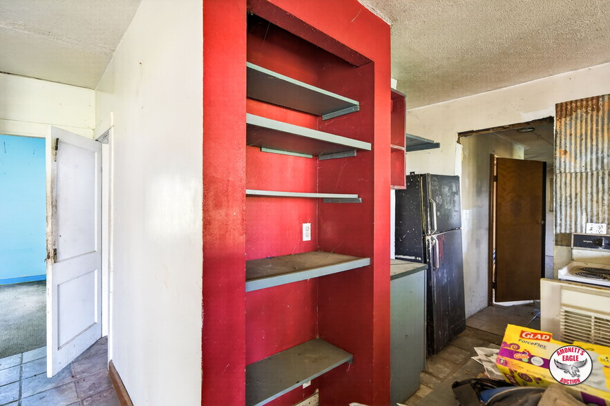 More Photos Of 2969 Moodyville Rd, Byrdstown General Retail For Sale
