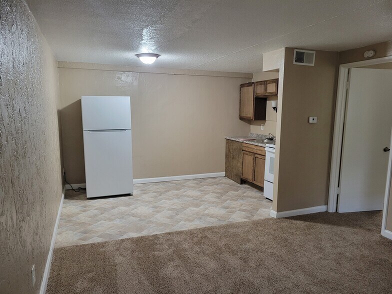 More Photos Of 9639-9640 Diamond Dr, Saint Louis Apartments For Sale