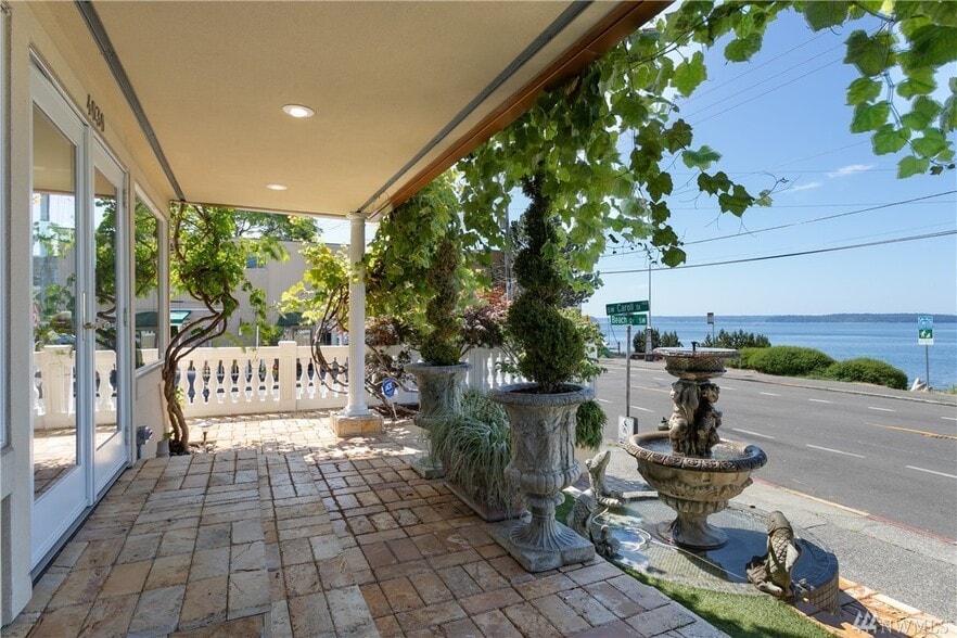 More Photos Of 4030 Beach Dr SW, Seattle Specialty For Sale