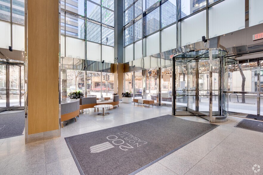 More Photos Of 200 N LaSalle St, Chicago Office For Lease