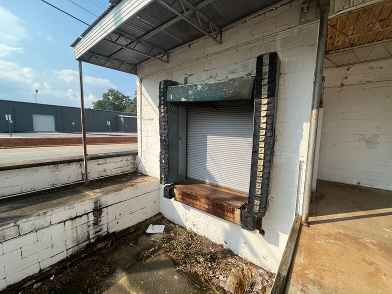 More Photos Of 901 1st Ave, Opelika Refrigeration Cold Storage For Lease