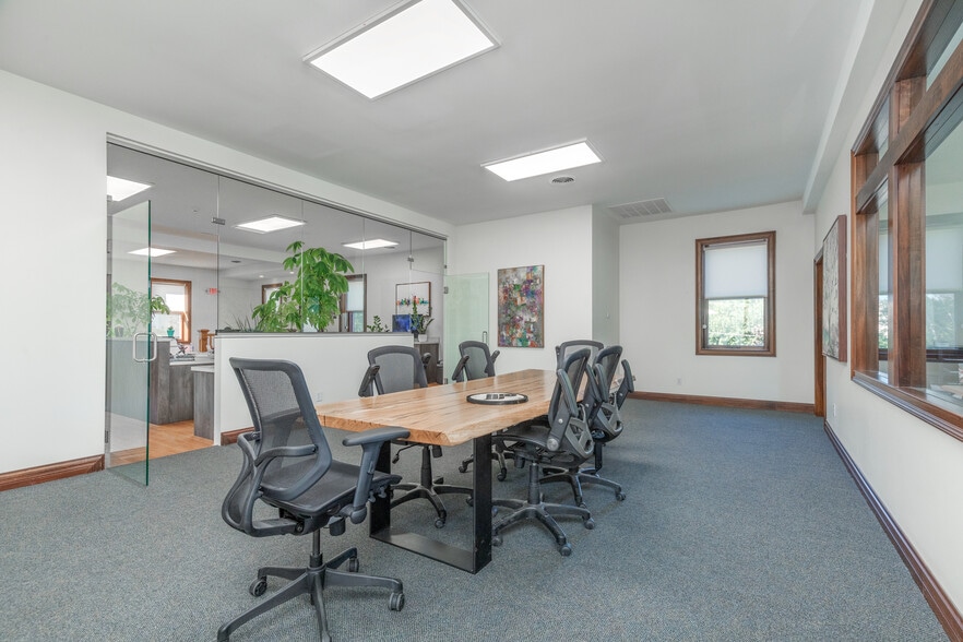 More Photos Of 6970 Olive Blvd, University City Loft Creative Space For Sale