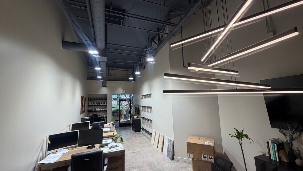 More Photos Of 15876 N 76th St, Scottsdale Office For Lease