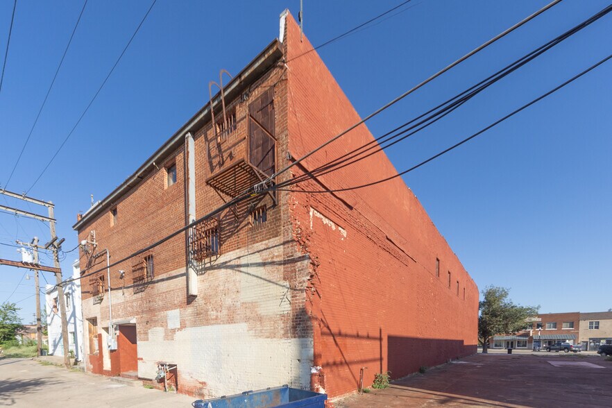 More Photos Of 220 SW 25th St, Oklahoma City Storefront Retail Office For Sale