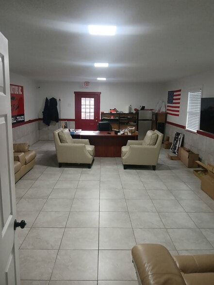 More Photos Of 38799 US Highway 19 N, Tarpon Springs Storefront Retail Office For Sale