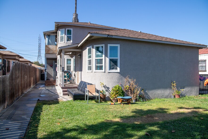 More Photos Of 2913 Illinois Ave, South Gate Apartments For Sale