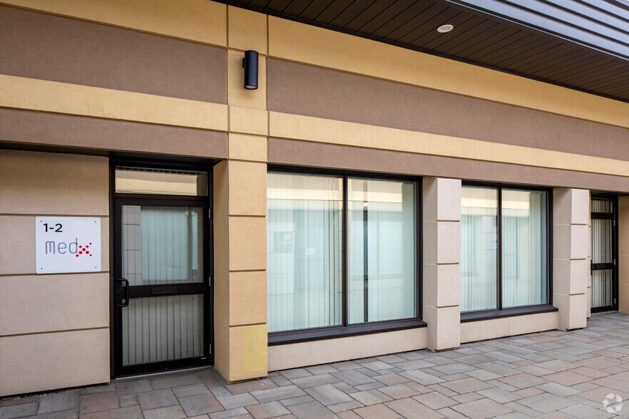 More Photos Of 1495 Bonhill Rd, Mississauga Warehouse For Lease