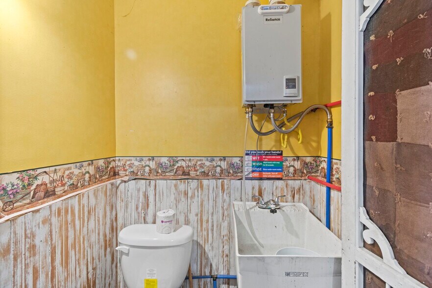 More Photos Of 519 Mason st, Carrollton Specialty For Sale