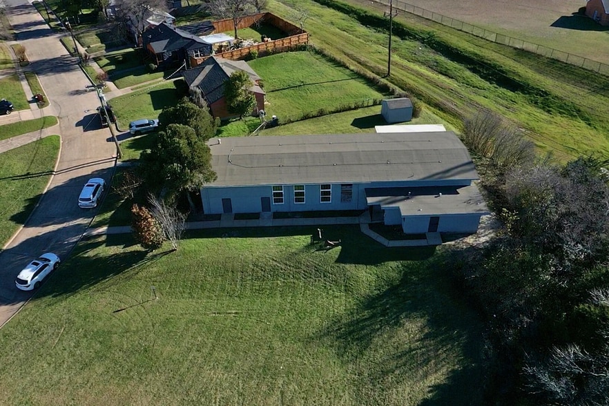 More Photos Of 2945 Sunnyvale St, Dallas Religious Facility For Sale